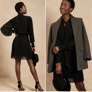 Banana Republic Pleated Tie-Neck Dress
